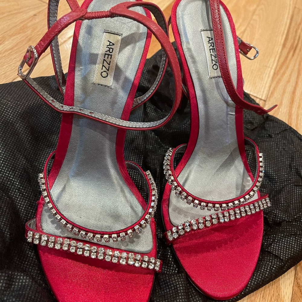 BNWOT Arezzo high heels never worn
